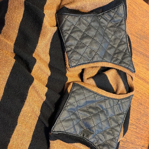 H&M dress/tunic-soft vegan leather shoulder top-slit on side edges - Picture 5 of 6